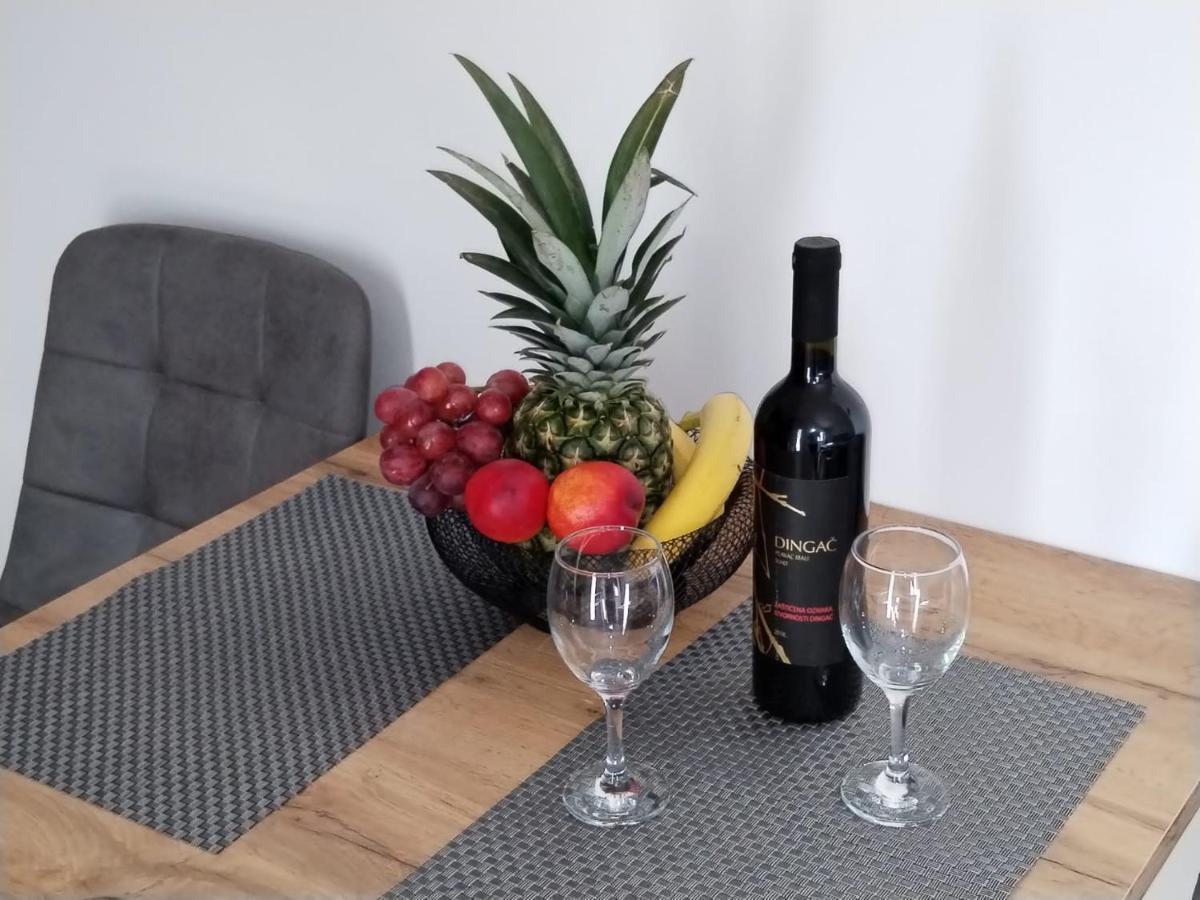 Apartment Aurora Хвар Екстер'єр фото