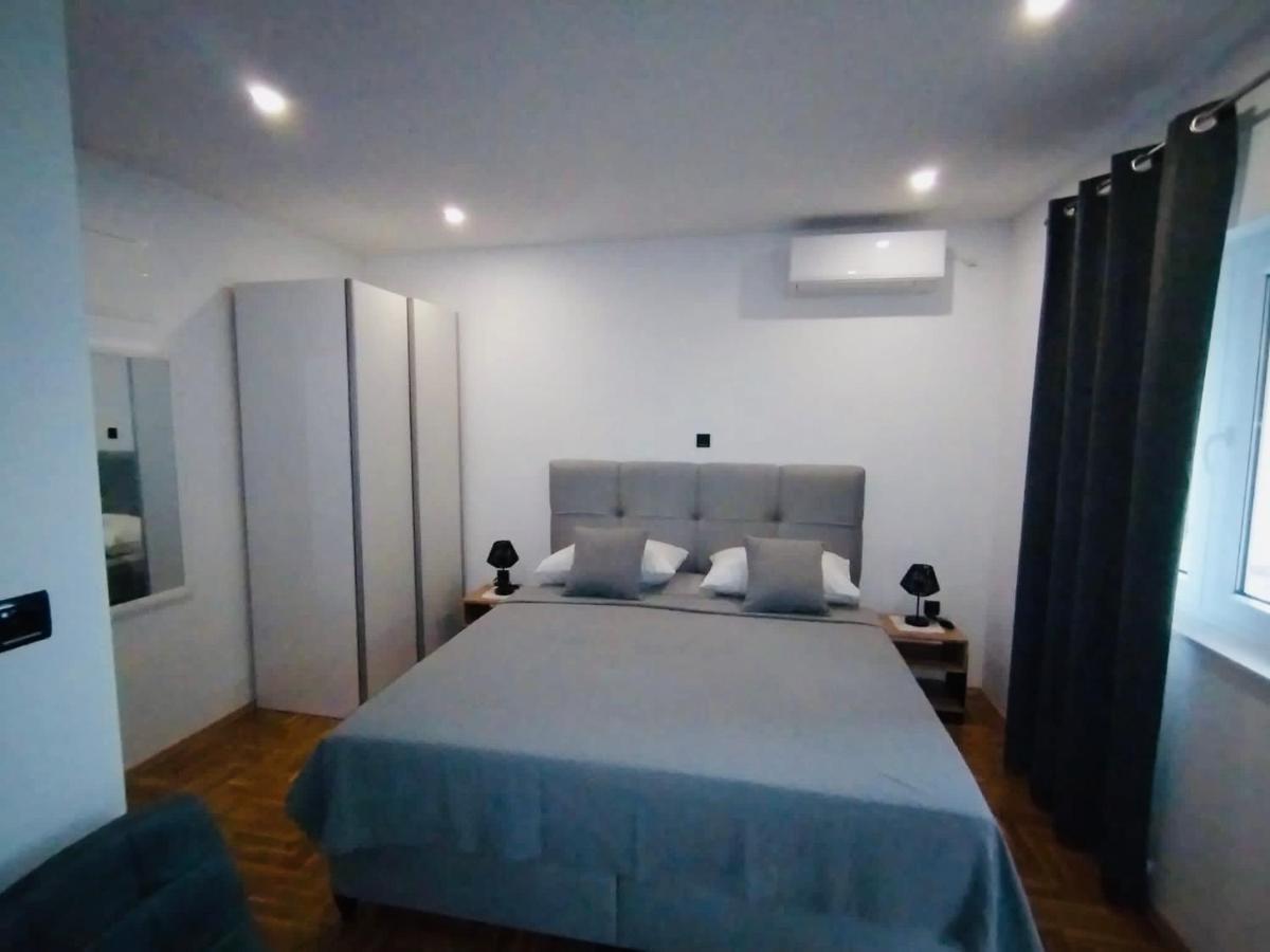 Apartment Aurora Хвар Екстер'єр фото
