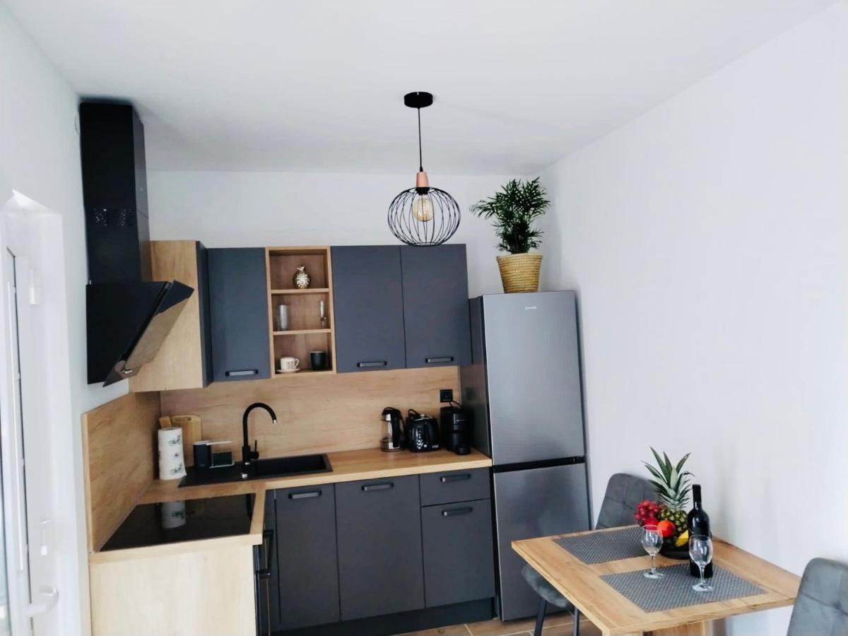 Apartment Aurora Хвар Екстер'єр фото