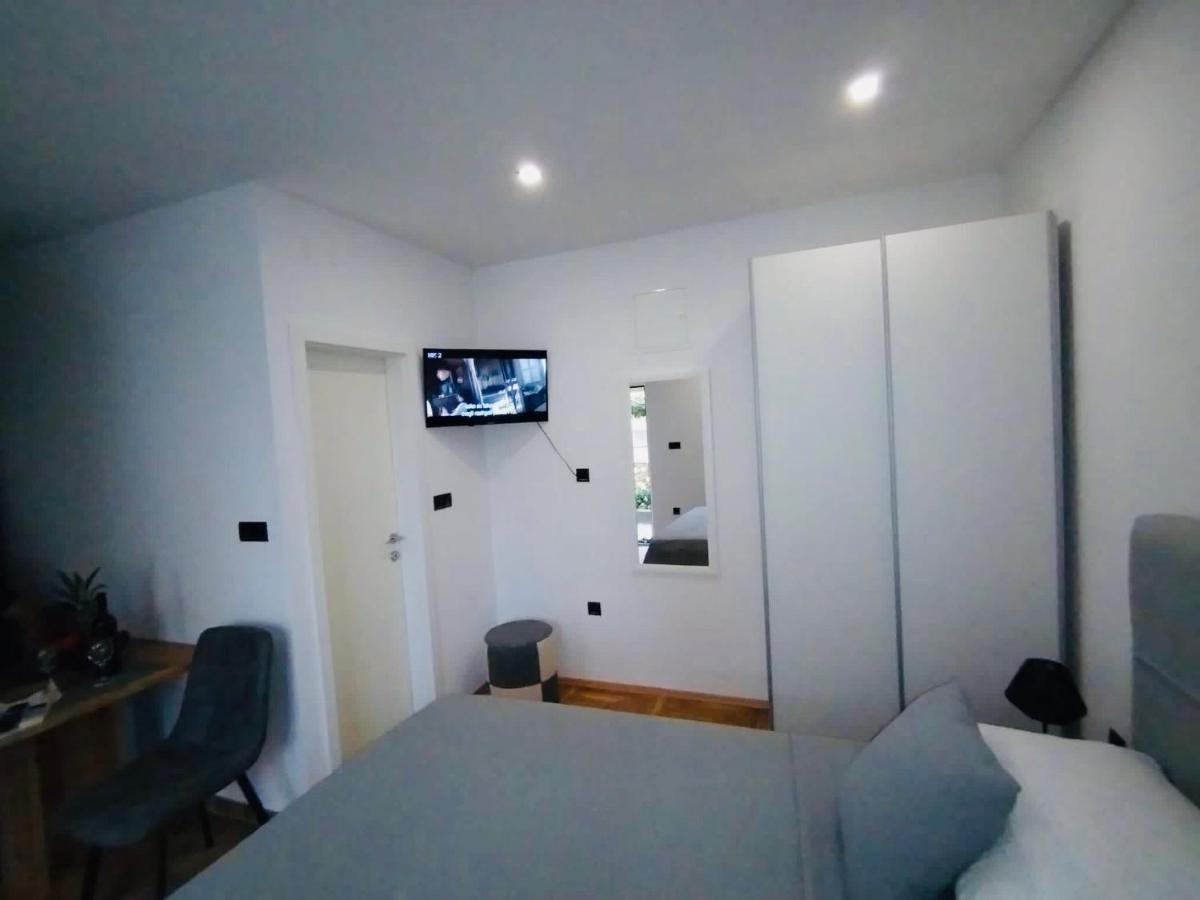 Apartment Aurora Хвар Екстер'єр фото